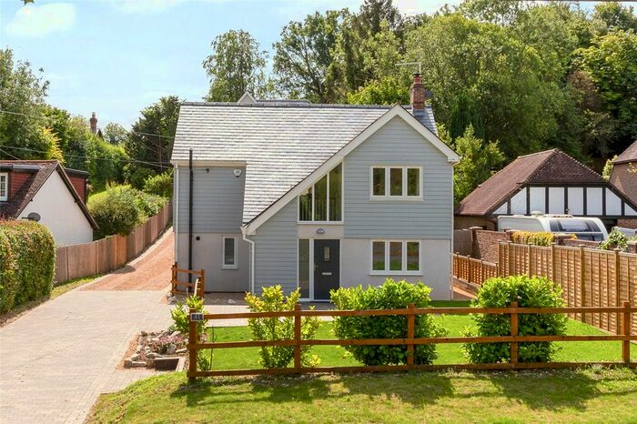 4 Bedroom Detached House For Sale In Beech, Alton, GU34