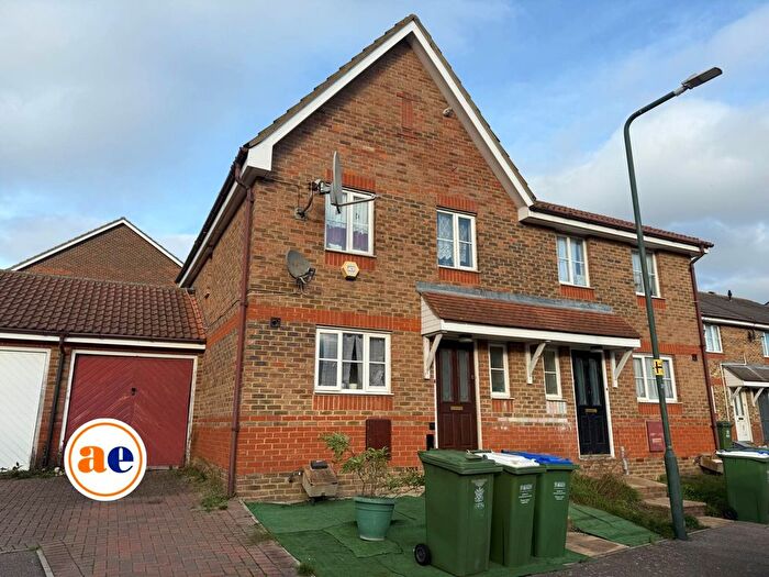 3 Bedroom Property For Sale In Arden Close, London, SE28