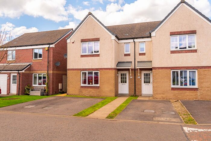 3 Bedroom Semi Detached House For Sale In Hallhill Drive, Johnstone, Renfrewshire, PA5