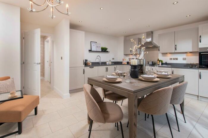 4 Bedroom Detached House For Sale In Inkersall Road, Chesterfield, Derbyshire, S43