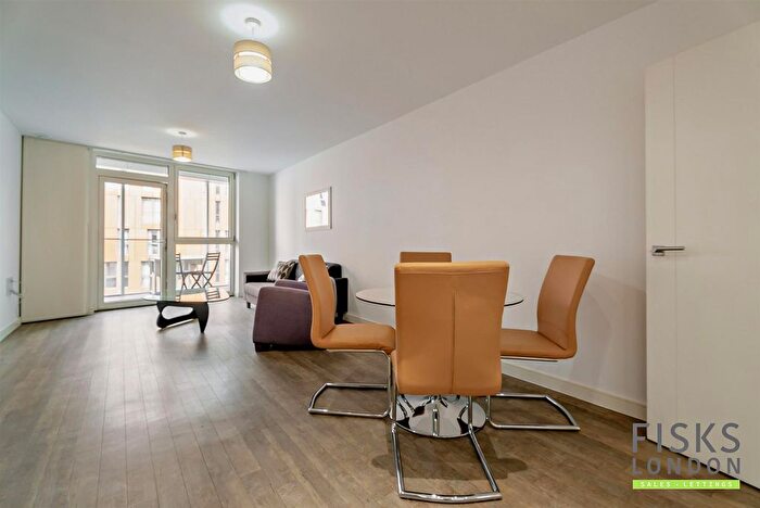 2 Bedroom Flat To Rent In Tiggap House, Enderby Wharf, Greenwich, SE10