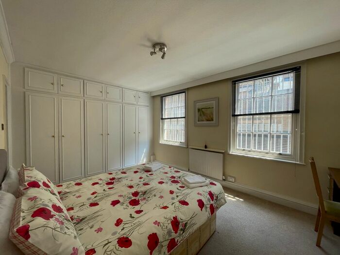 1 Bedroom Flat To Rent In Reeves Mews, London, W1K