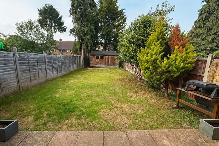 3 Bedroom Terraced House To Rent In Carpenters Road, Enfield, EN1