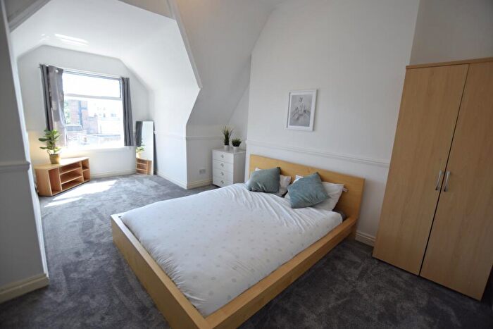 2 Bedroom Flat To Rent In Dalkeith Steps, Bournemouth, BH1