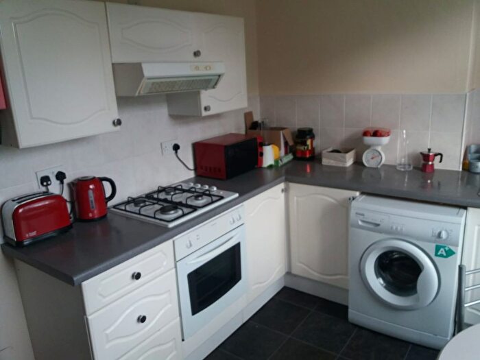 2 Bedroom Flat To Rent In Ashville Road, Birkenhead, Wirral, CH41