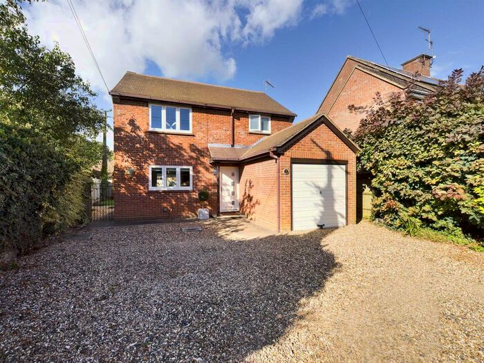 3 Bedroom Detached House For Sale In Ross Road, Aston Abbotts HP22