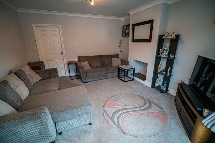 3 Bedroom Terraced House For Sale In Gracemere Crescent, Birmingham, B28