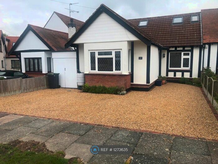 3 Bedroom Semi-Detached House To Rent In Marshall Close, Leigh-On-Sea SS9