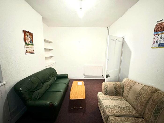 2 Bedroom Semi-Detached House To Rent In Ranelagh Terrace, Leamington Spa, Warwickshire, CV31