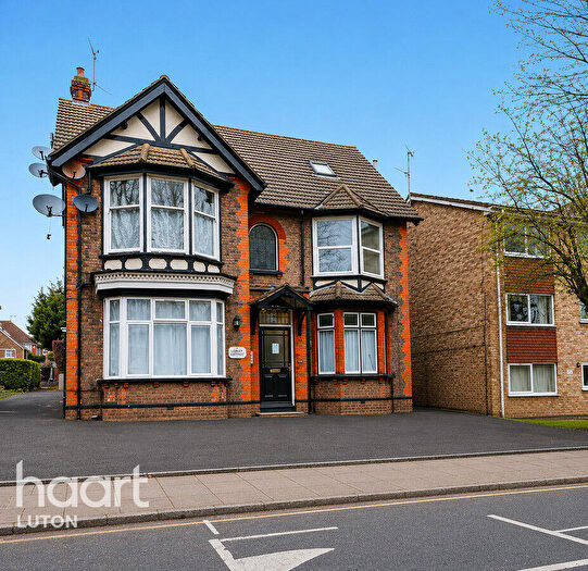 1 Bedroom Flat For Sale In Studley Road, Luton, LU3