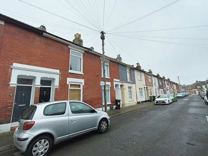 2 Bedroom House To Rent In Lincoln Road, Fratton, PO1