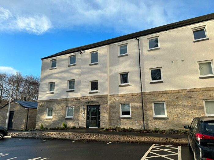 2 Bedroom Flat To Rent In Varrich Crescent, Ness Castle, Inverness, IV2