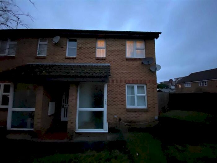 1 Bedroom Flat To Rent In Abbotswood Way, Hayes, Middlesex UB3