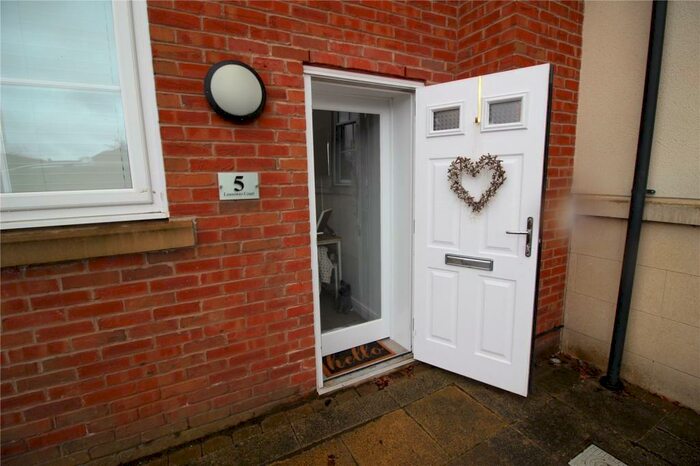 1 Bedroom Flat To Rent In Old Dickens Heath Road, Shirley, Solihull, B90