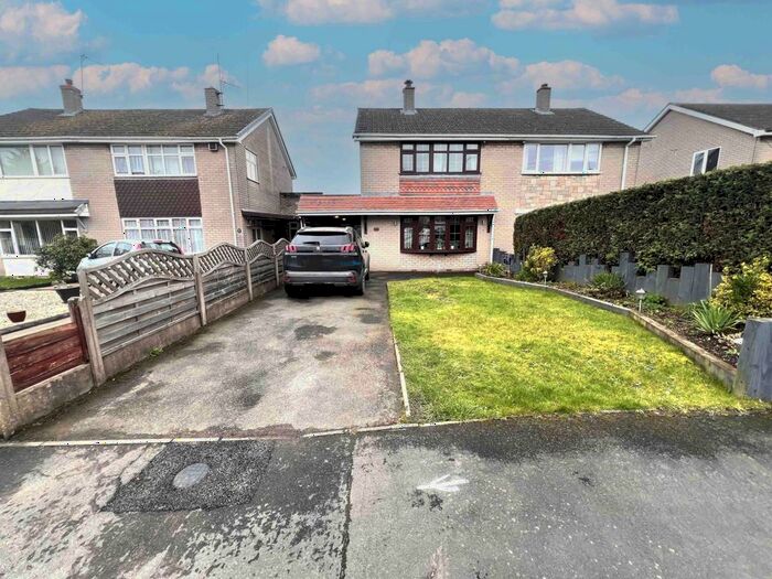 3 Bedroom Semi-Detached House For Sale In Forrest Avenue, Essington, Wolverhampton, WV11