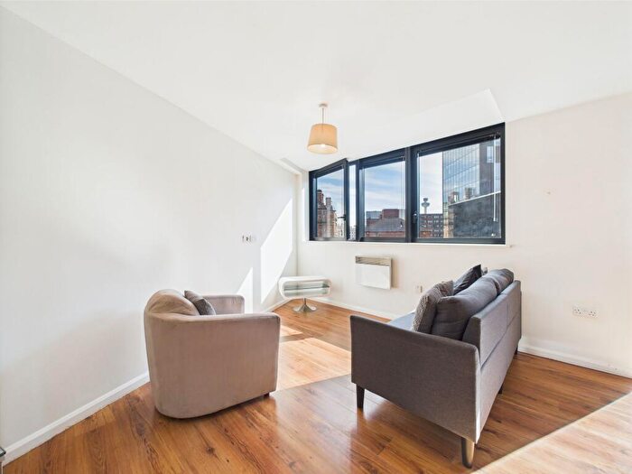 2 Bedroom Flat To Rent In Mann Island, , Liverpool, L3