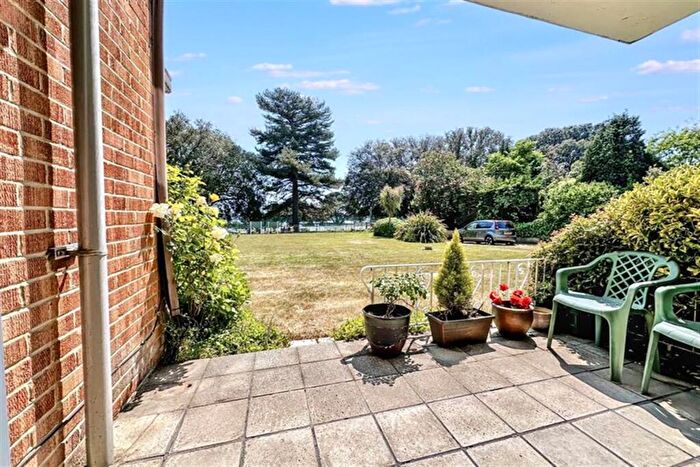 2 Bedroom Flat For Sale In Poole Park, BH15