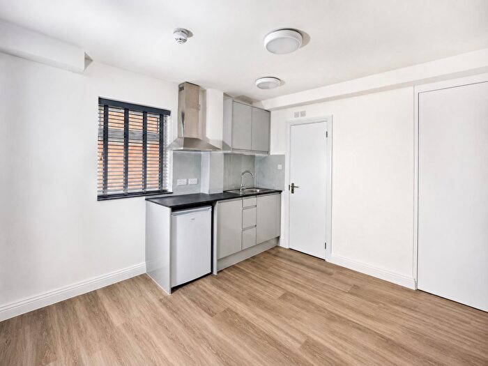 Studio To Rent In Stag Lane, Edgware, HA8