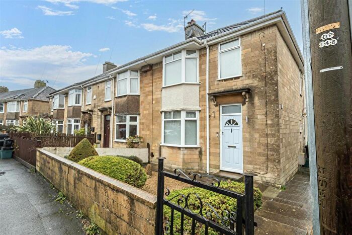 3 Bedroom End Of Terrace House For Sale In Bloomfield Drive, Bath, BA2