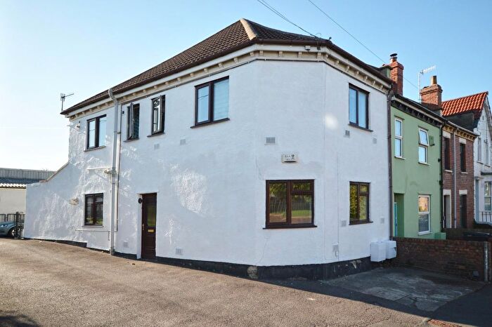 2 Bedroom Flat For Sale In Bishopsworth Road, Bristol, BS13