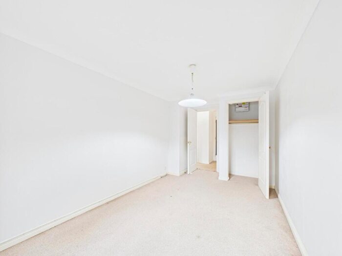 1 Bedroom Flat To Rent In Ward Close, South Croydon, CR2