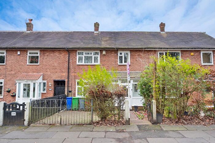 3 Bedroom Terraced House For Sale In Wythenshawe Road, Manchester, M23