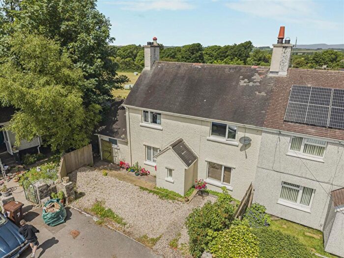 3 Bedroom Semi-Detached House For Sale In East View, Llandow, Cowbridge, CF71