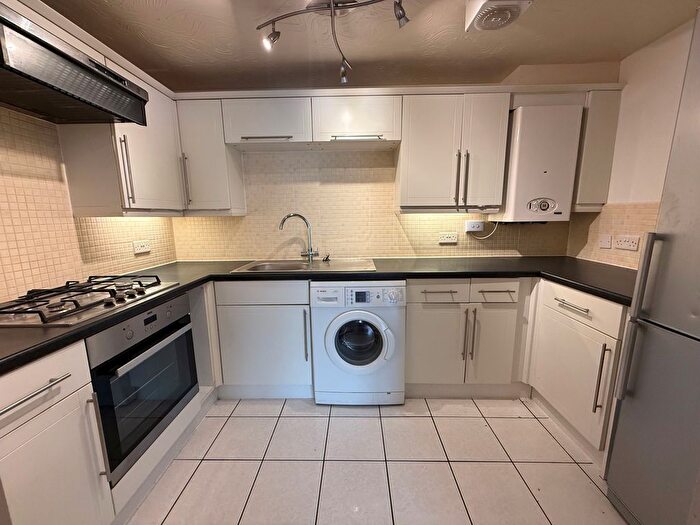 2 Bedroom Flat For Sale In Kappler Close, Netherfield, Nottingham, NG4