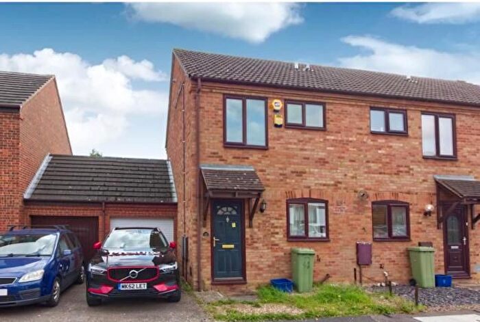 2 Bedroom End Of Terrace House For Sale In Salisbury Grove, Giffard Park, Milton Keynes, MK14