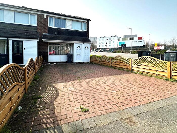 3 Bedroom End Of Terrace House For Sale In Great Francis Street, Birmingham, West Midlands, B7