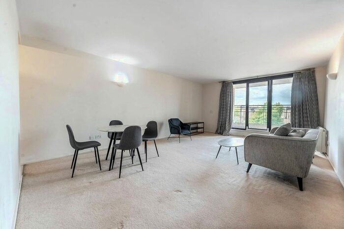 2 Bedroom Flat For Sale In Cromwell Road, Kensington, London, SW7