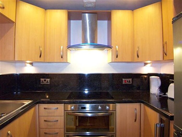 1 Bedroom Flat To Rent In /, Kildonan Drive, Thornwood, Glasgow, G11