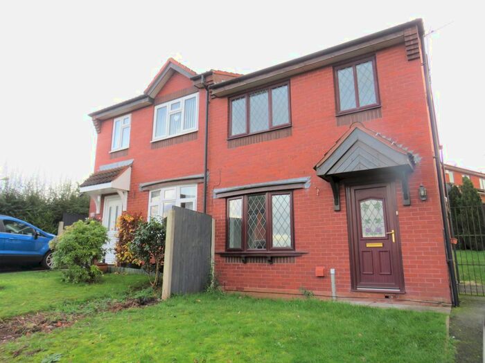 3 Bedroom Property To Rent In Heathbank Drive, Huntington, Cannock, WS12