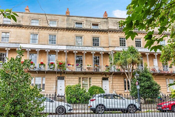 2 Bedroom Flat For Sale In Oakfield Road, Clifton, Bristol, BS8