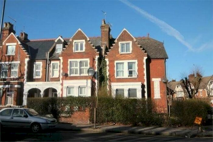 Studio To Rent In Walm Lane, London, NW2