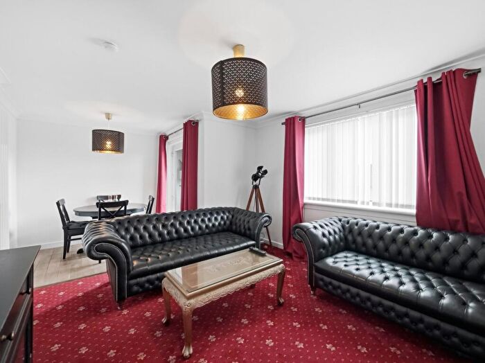 2 Bedroom Flat For Sale In / Captains Drive, Liberton, Edinburgh, EH16