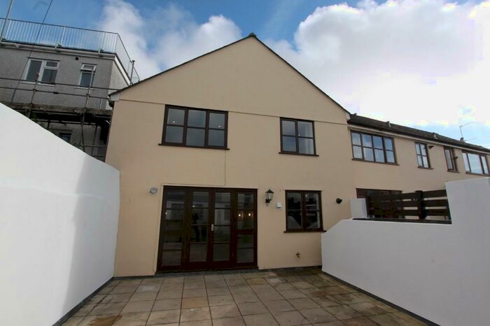 2 Bedroom Semi-Detached House To Rent In St Lawrence Mews, Mutley, PL4