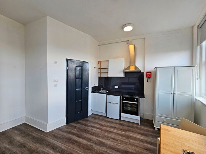 Studio To Rent In Warspite Road, London, SE18