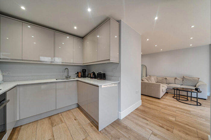 2 Bedroom Terraced House For Sale In Gorringe Park Avenue, Mitcham, Surrey, CR4