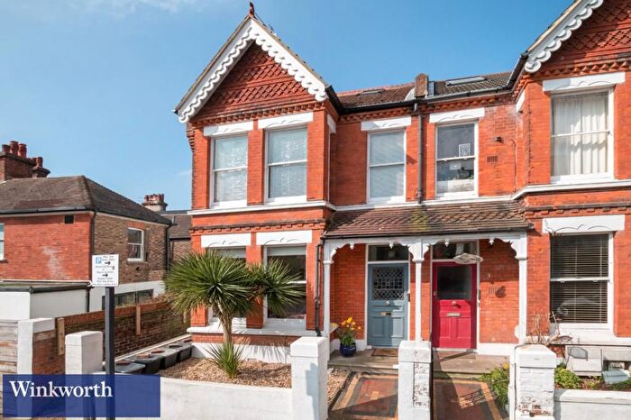 1 Bedroom Flat To Rent In Cissbury Road, Hove, East Sussex, BN3