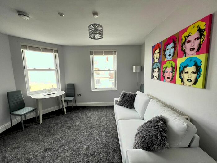 1 Bedroom Flat To Rent In Marine Gardens, Margate, CT9