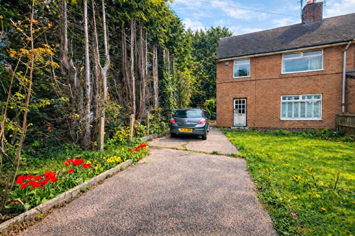 3 Bedroom Semi Detached House For Sale In Hanslope Crescent, Nottingham, Nottinghamshire, NG8