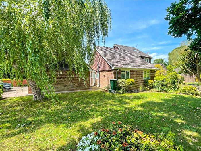 3 Bedroom Bungalow For Sale In Rosehill Drive, Bransgore, Christchurch, Dorset, BH23