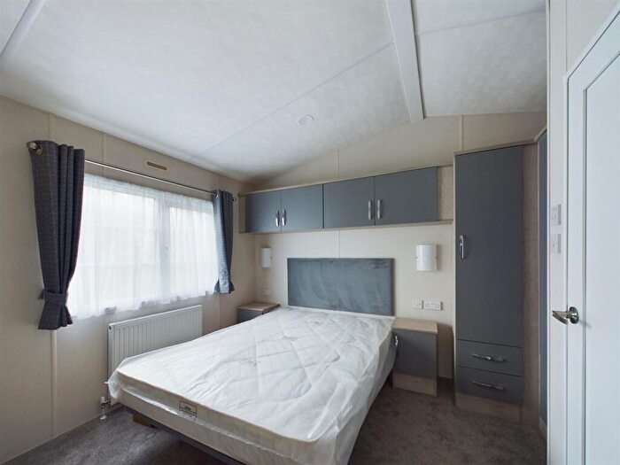 2 Bedroom Chalet For Sale In Coots Lane, Mumby, Alford, LN13