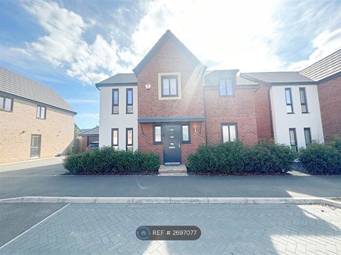 4 Bedroom Detached House To Rent In Dartmouth Drive, Broughton, Milton Keynes, MK10