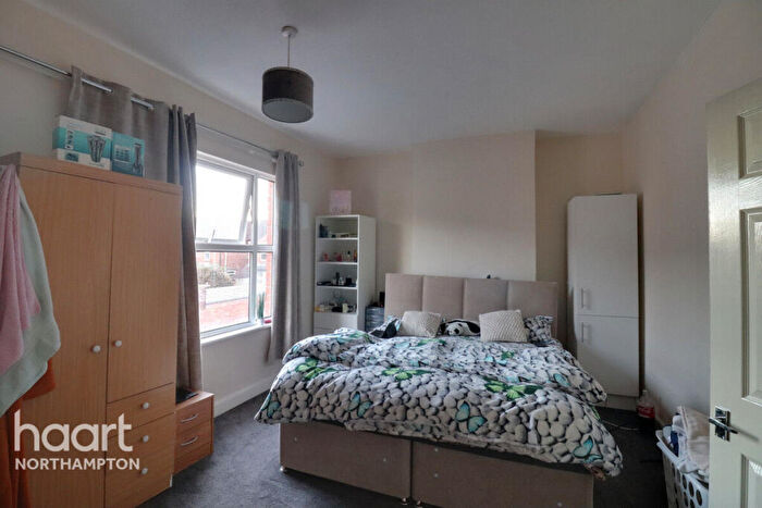 3 Bedroom End Of Terrace House To Rent In Ashburnham Road, Northampton, NN1