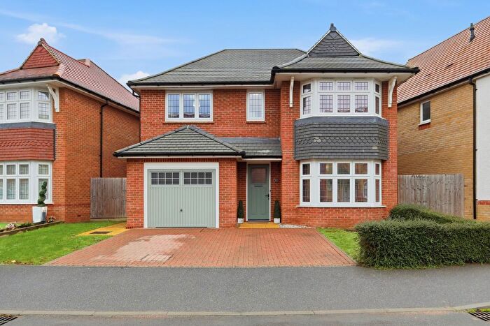 3 Bedroom Detached House For Sale In Dixon Road, Langdon Hills, Basildon, Essex, SS16