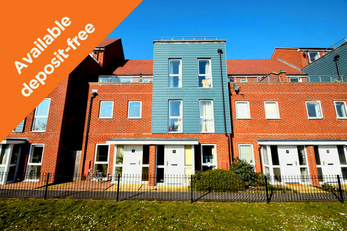 4 Bedroom Town House To Rent In Ambassador Walk, Eastleigh, SO50