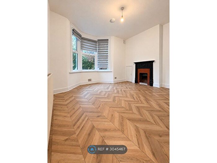1 Bedroom Flat To Rent In Rangemoor Road, London, N15