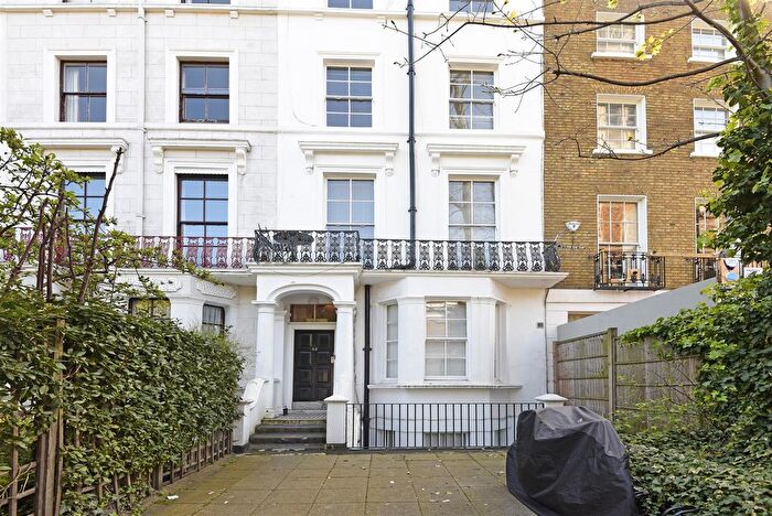 Studio To Rent In St Petersburgh Place, Bayswater, W2